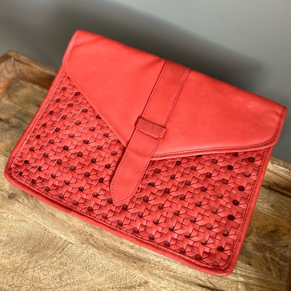 ASOS Woven Leather Clutch Bag in Red - Picture 3 of 8